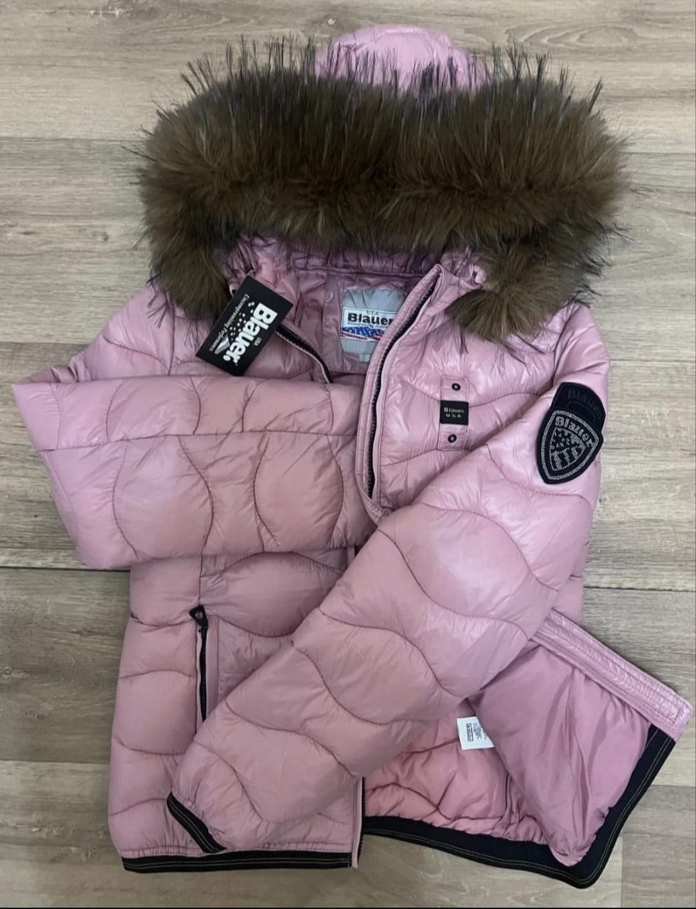 Piumino Blauer Rosa – Caldo, Leggero e Trendy